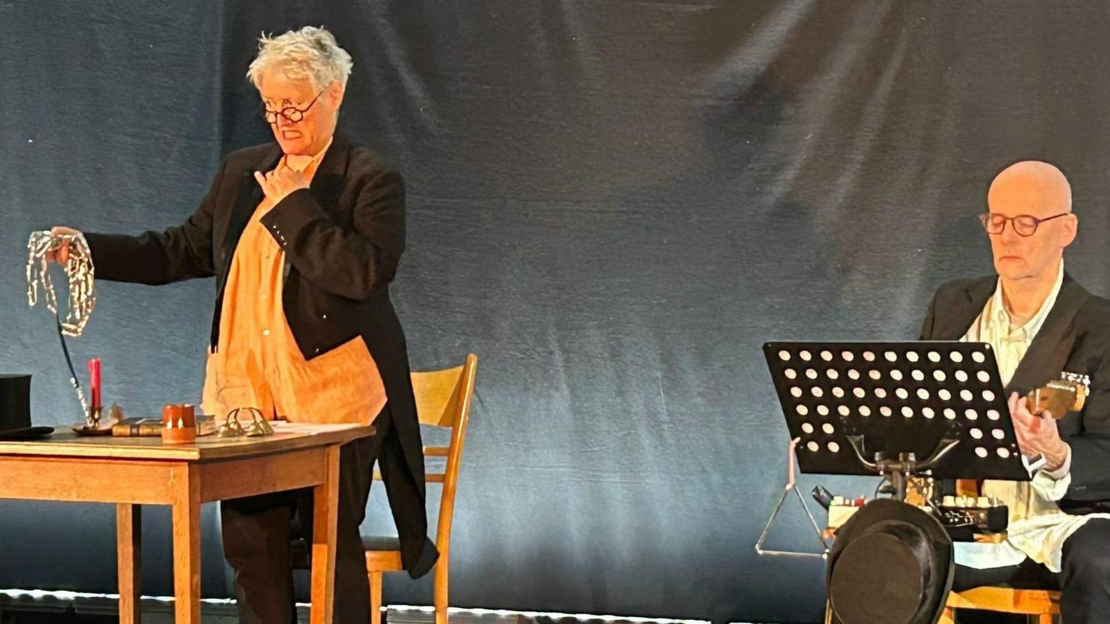 Vorlesetheater-von-melo-muc-feierte-Premiere