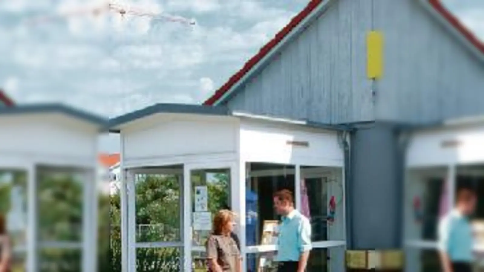 Soziales Angebot in Poing: Ralf Kirchner besucht das Familienzentrum.	 (Foto: Privat)