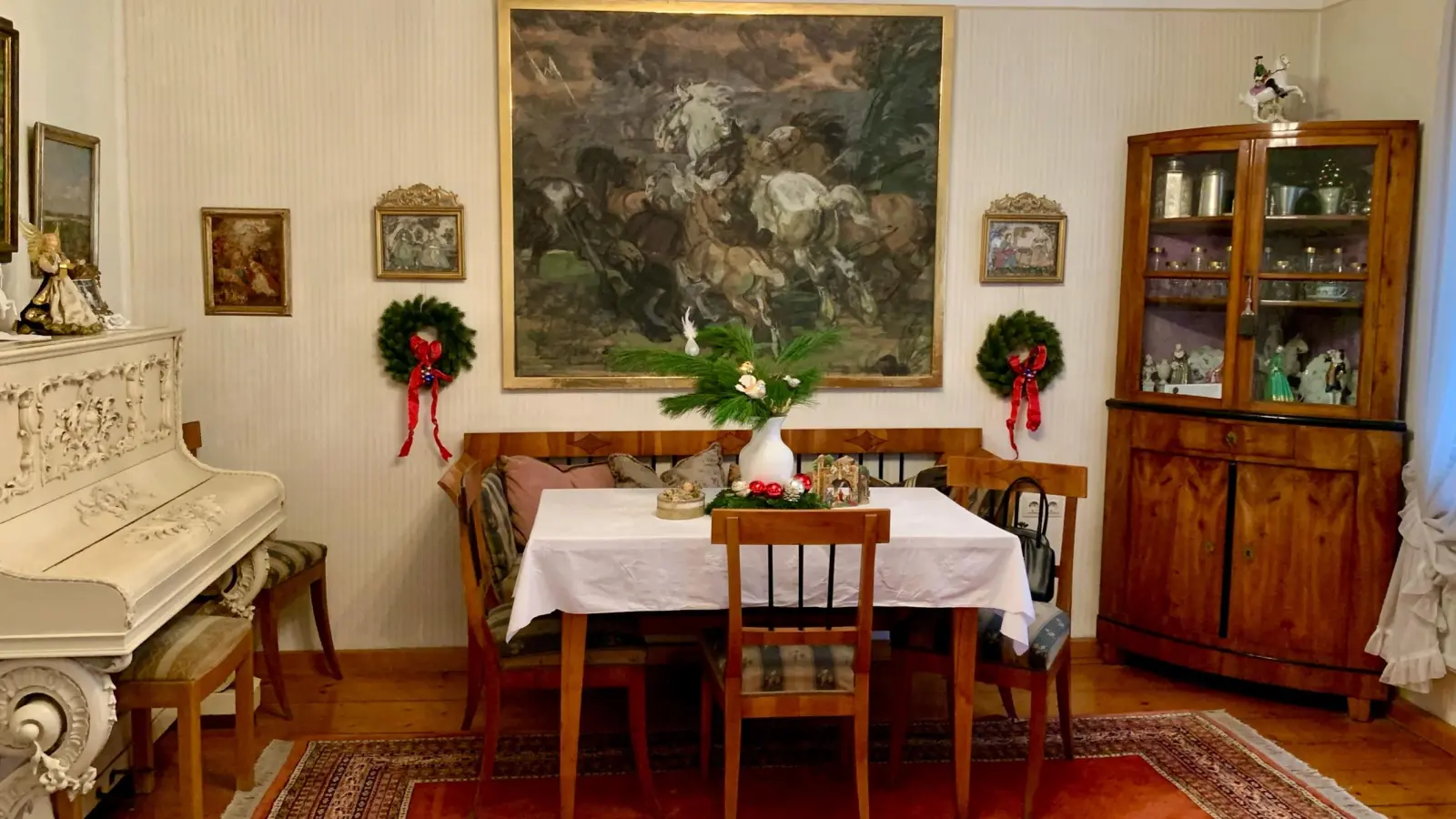 Viele Räume befinden sich noch im originalen Zustand und zeigen eine authentische Bürger- und Künstlerwohnung der Mitte des 20. Jahrhunderts. (Foto: Heike Schmidt-Kronseder)