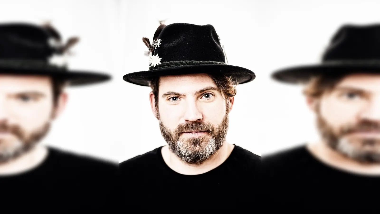 Mit seinem neuen Programm steht der Musik-Kabarettist Thomas Vogelmayer wieder auf den Bühnen des Freistaats.  (Foto: VA)