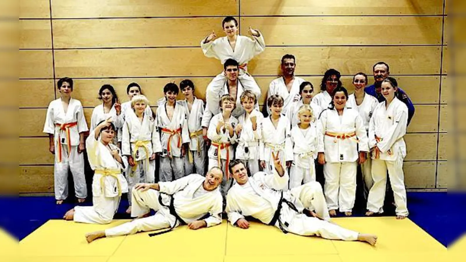 Die Ju-Jutsu-Abteilung ist  stolz, ihren Anteil für den Rekord geleistet zu haben.  	 (Foto: Verein)