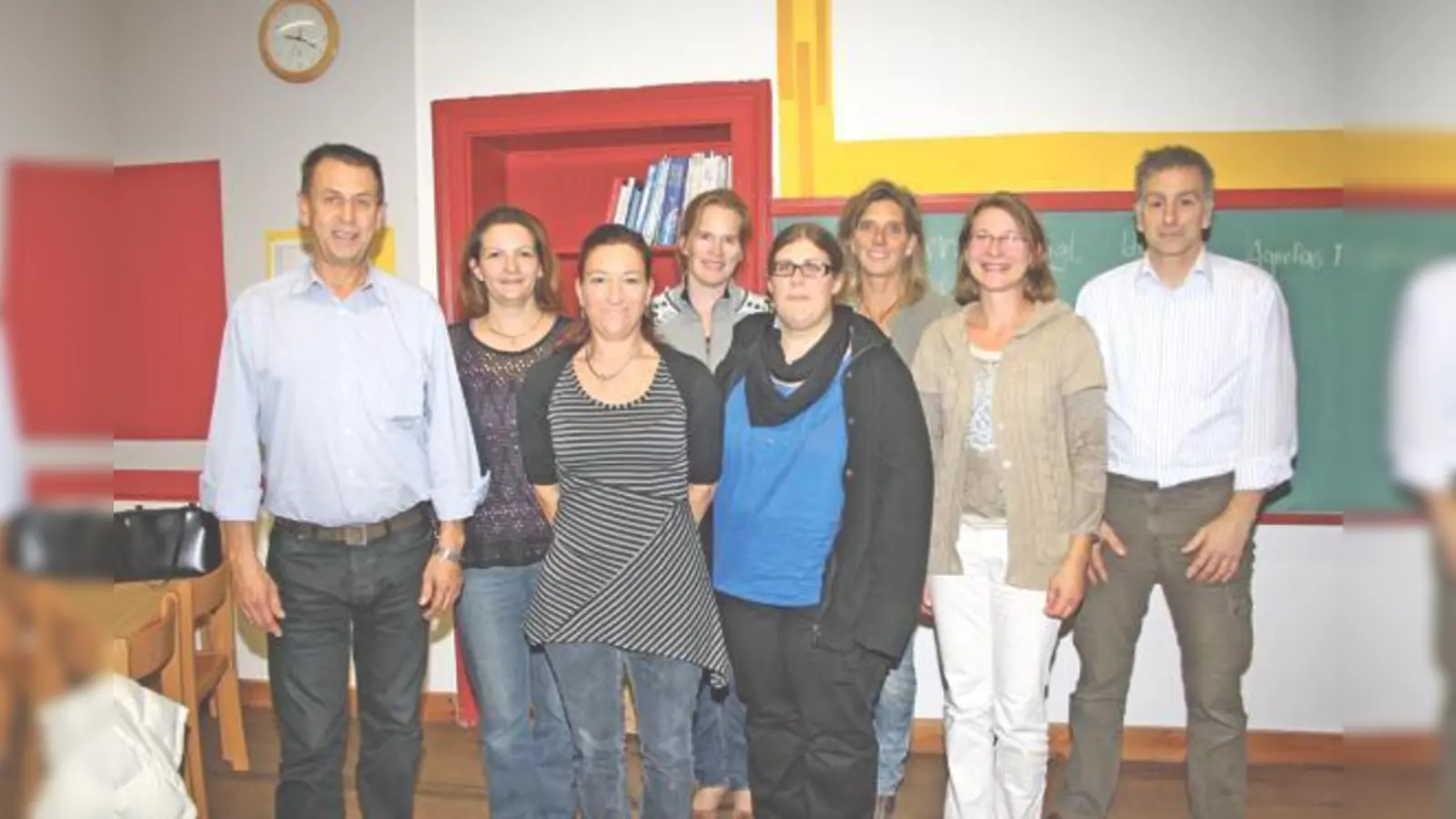 Werner Bögl (ganz links) sitzt dem neu gewählten Elternbeirat der Kita Glonn vor.	 (Foto: Kita Glonn)