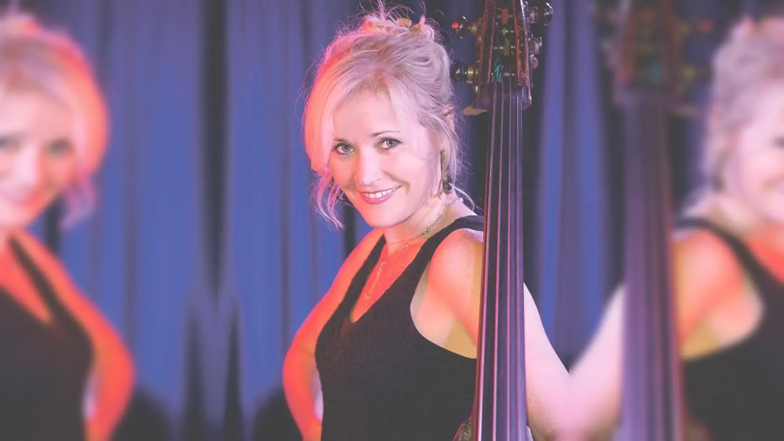 Brodway Sängerin Nicki Parrott zeigt im oberhachinger Bürgersaal ihr ganzes Können.	 	 (Foto: Kulturamt)