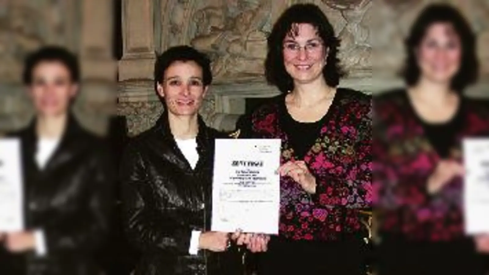 Margot Muscinelli und Martina Brandt freuten sich über die Zertifizierung.	 (Foto: Kinderhaus)