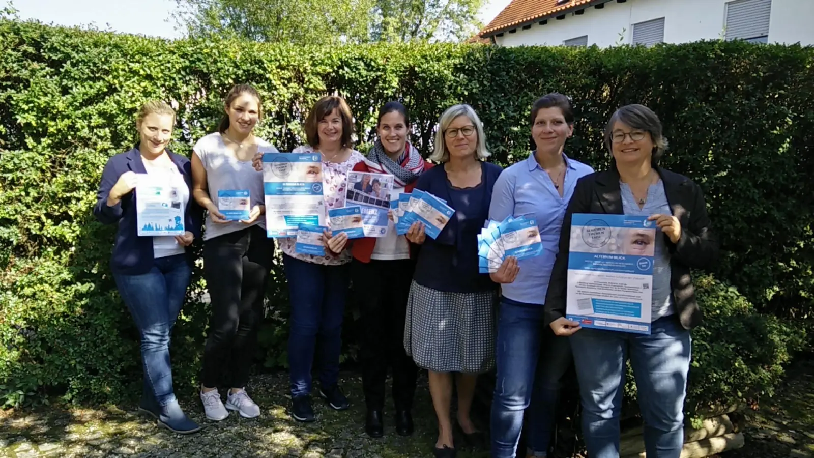 Das Team, das die Senioren-Thementage 2019 auf die Beine stellt (von links): Carolin Sinemus, Luisa Haydn, Sabine Hofmann, Jennifer Becker, Christine Deyle, Martina Watzlaw und Angela Prommersperger.  (Foto: KBW Ebersberg )