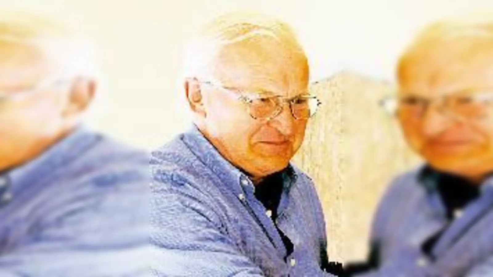 Anton Peter und die gefühlte Geschichte: »Die Grabplatte von Andre Keferloher hat viel zu erzählen  nur nicht, wann er gestorben ist.«	  (Foto: gf)