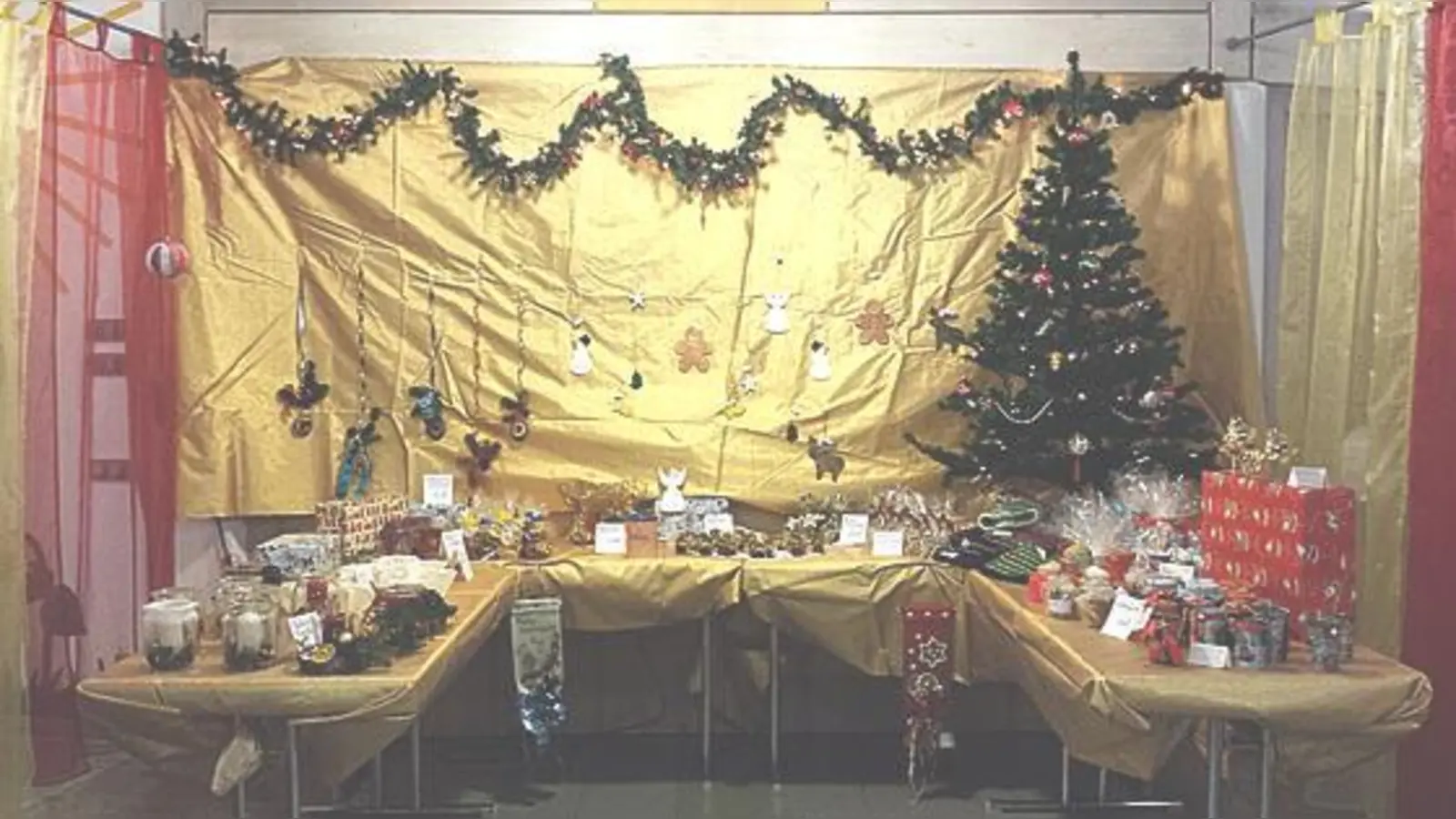 Im Haus für Kinder in Wartenberg gibt es Gebäck, Marmeladen, Deko und vieles mehr. 	 (Foto: VA)