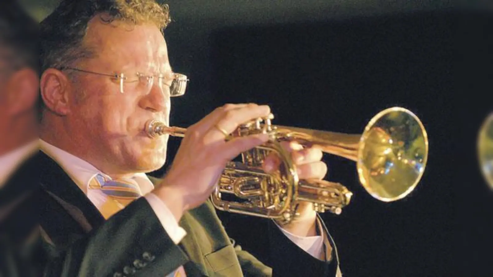 Bei dem kostenfreien Konzert spielt Solist Heinz Dauhrer  (Foto) gemeinsam mit Thomas Pfeiffer. 	  (Foto: VA)