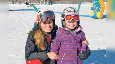 Mit Kriegsbemalung und Federschmuck.  (Foto: Verein)