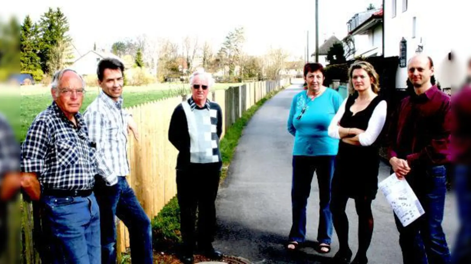 Die Anwohner am Tollkirschenweg fordern mehr Stellplätze und eine bessere Verkehrserschließung für den geplanten Kindergarten.	 (Foto: ws)