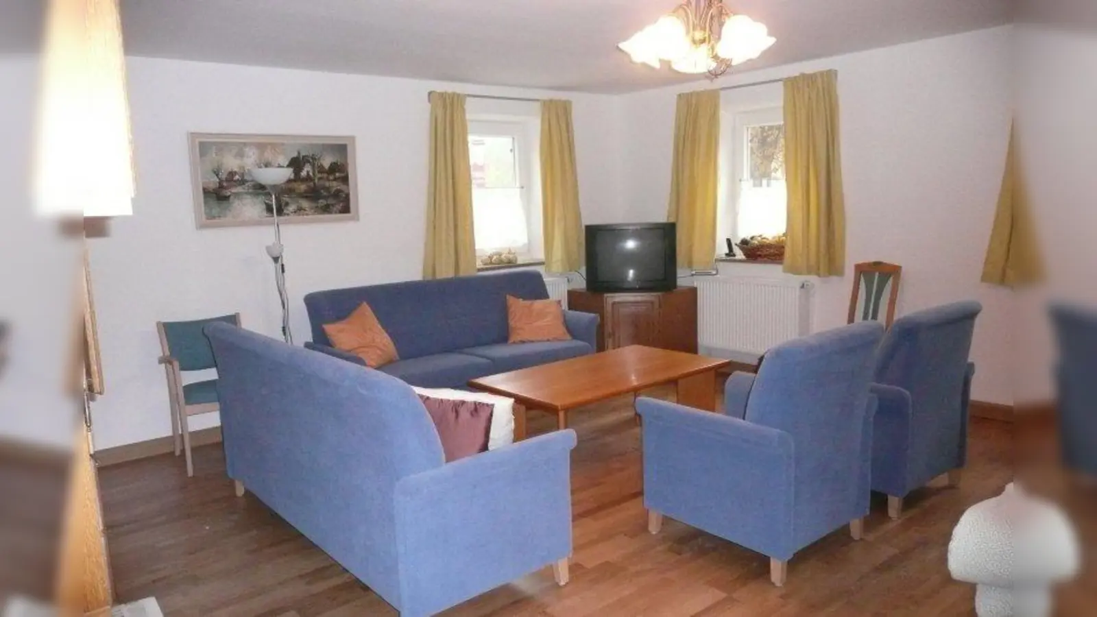 Im Erdgeschoss der Allacher Demenz-WG befindet sich unter anderem ein großzügiger Wohnbereich. (Foto: wohlBEDACHT e.V.)