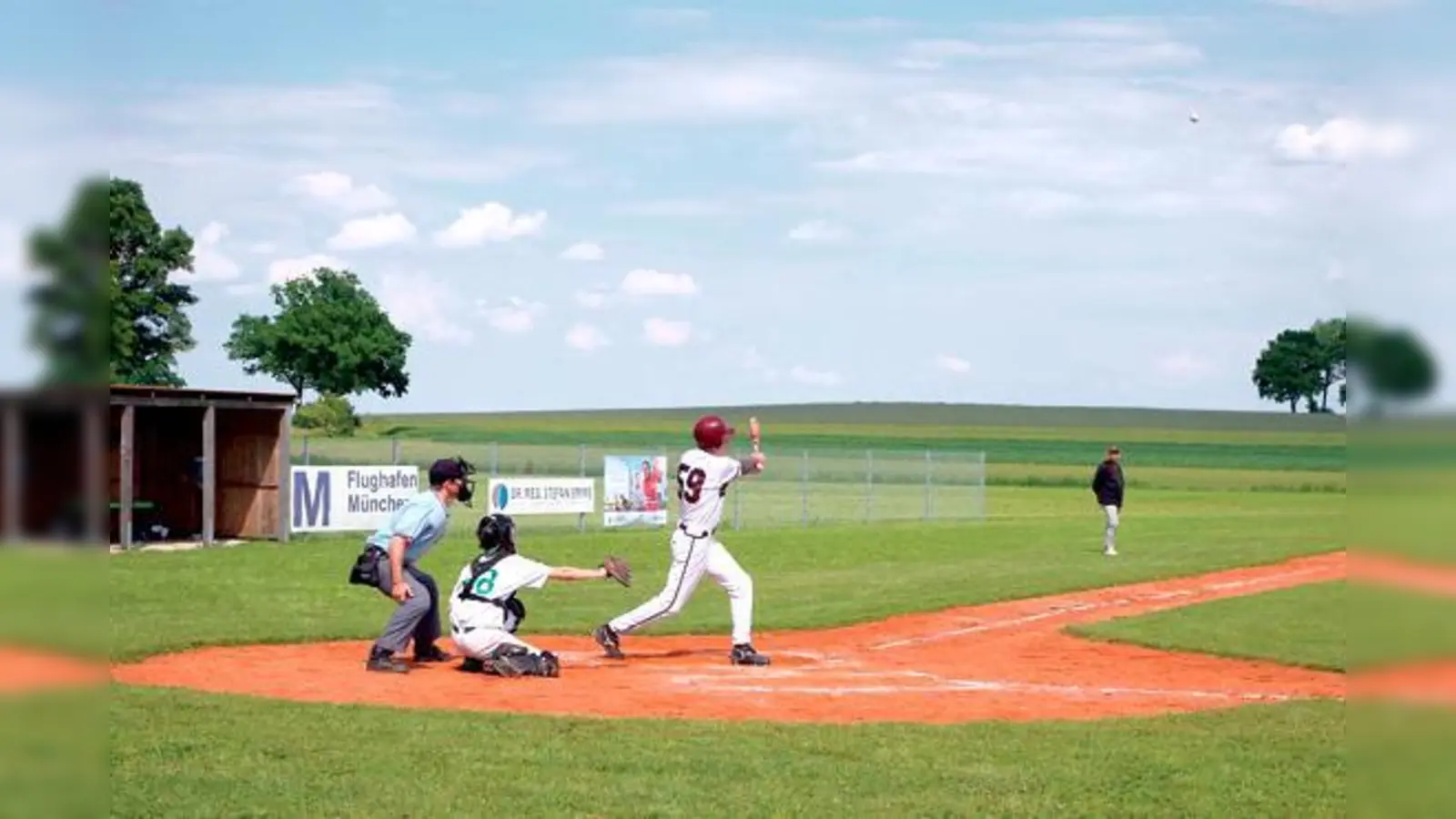 Was für ein Treffer! Die Erding Mallards waren auch gegen Augsburg/Landsberg nicht aufzuhalten. Der Aufstieg in die Bezirksliga wird immer wahrscheinlicher. 	 (Foto: Erding Mallards)