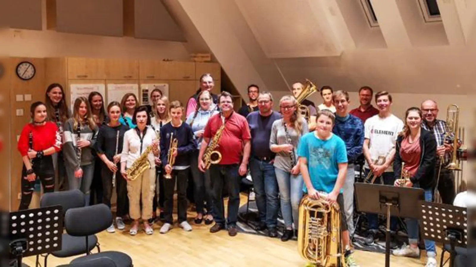 Beim Jugendblasorchester Gründwald spielen Jung und Alt gemeinsam.  (Foto: VA)