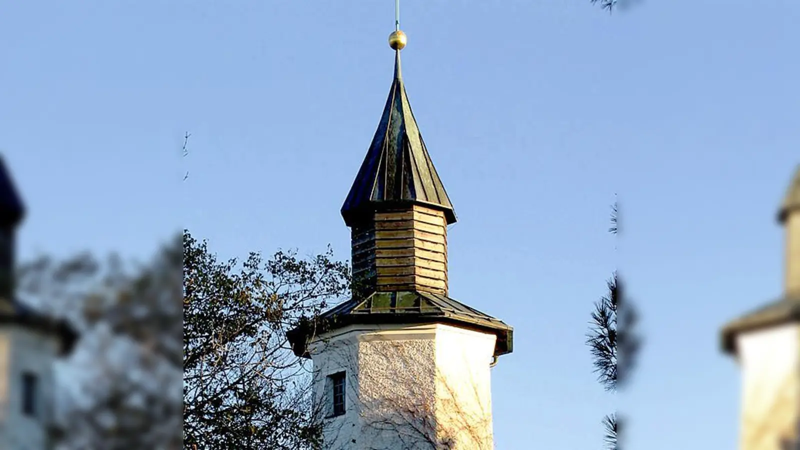 1922 entstanden und 1952 in einen Kirchturm umgewandelt, gilt der Wasserturm als Wahrzeichen Waldperlachs. 	 (Foto: Festring Perlach)