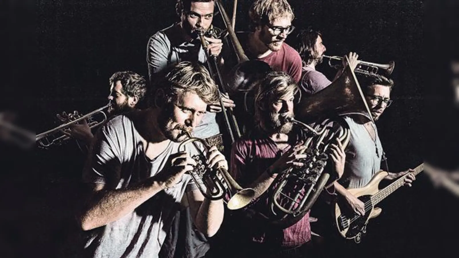 LaBrassBanda haben mir ihrem Stilmix die Blasmusik wieder etwas populärer gemacht.	 (Foto: Stefan Bausewein)