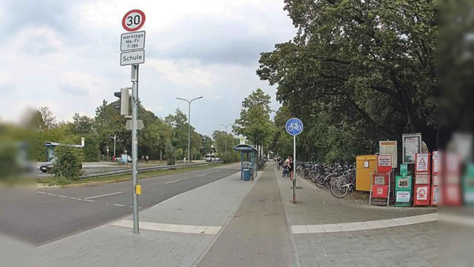 An der Quiddestraße könnte bald zusätzlicher Parkraum für Radler entstehen. 	 (Foto: RedN)