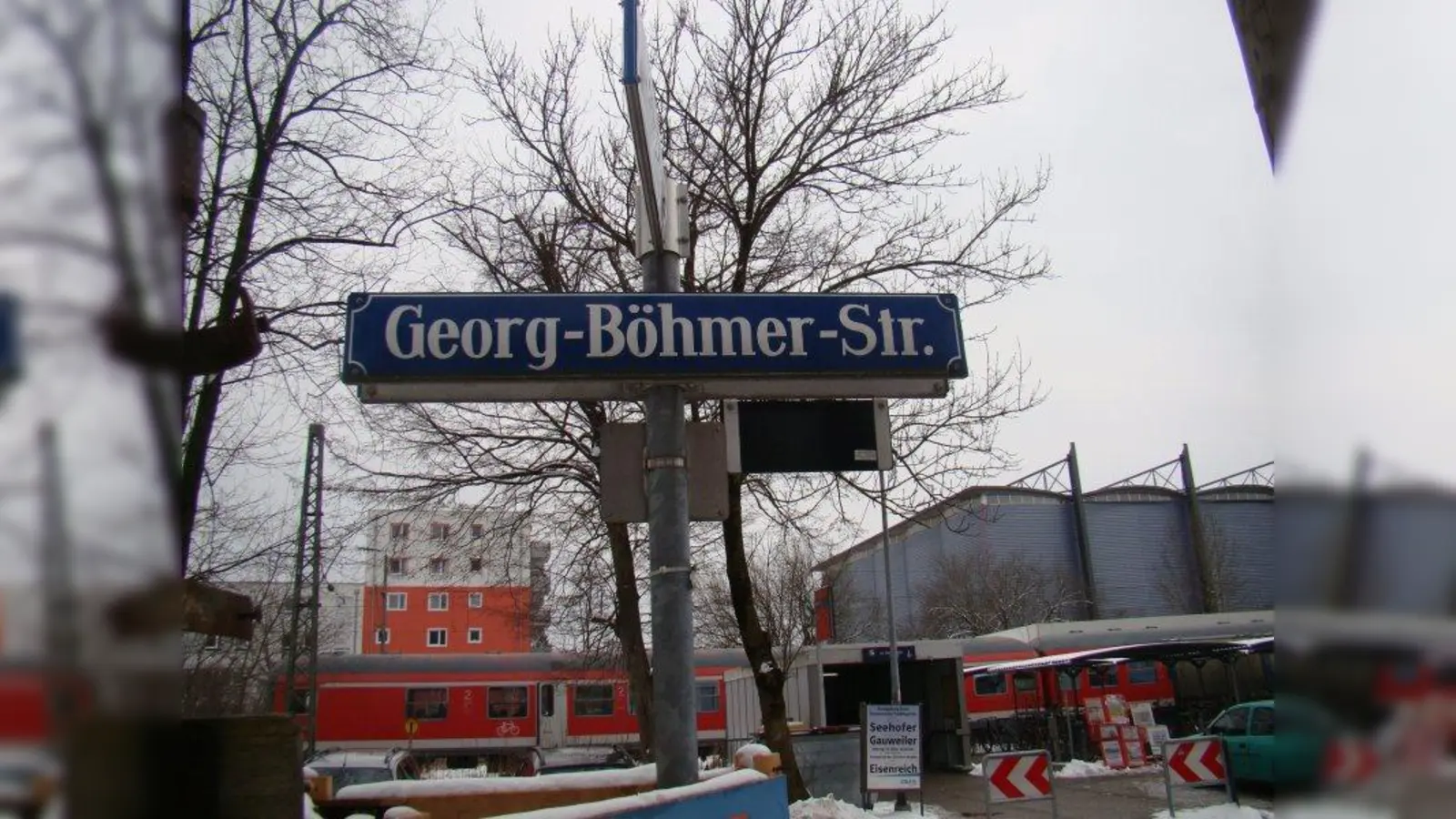 Müllkontrollen an der Georg-Böhmer-Straße. (Foto: pst)