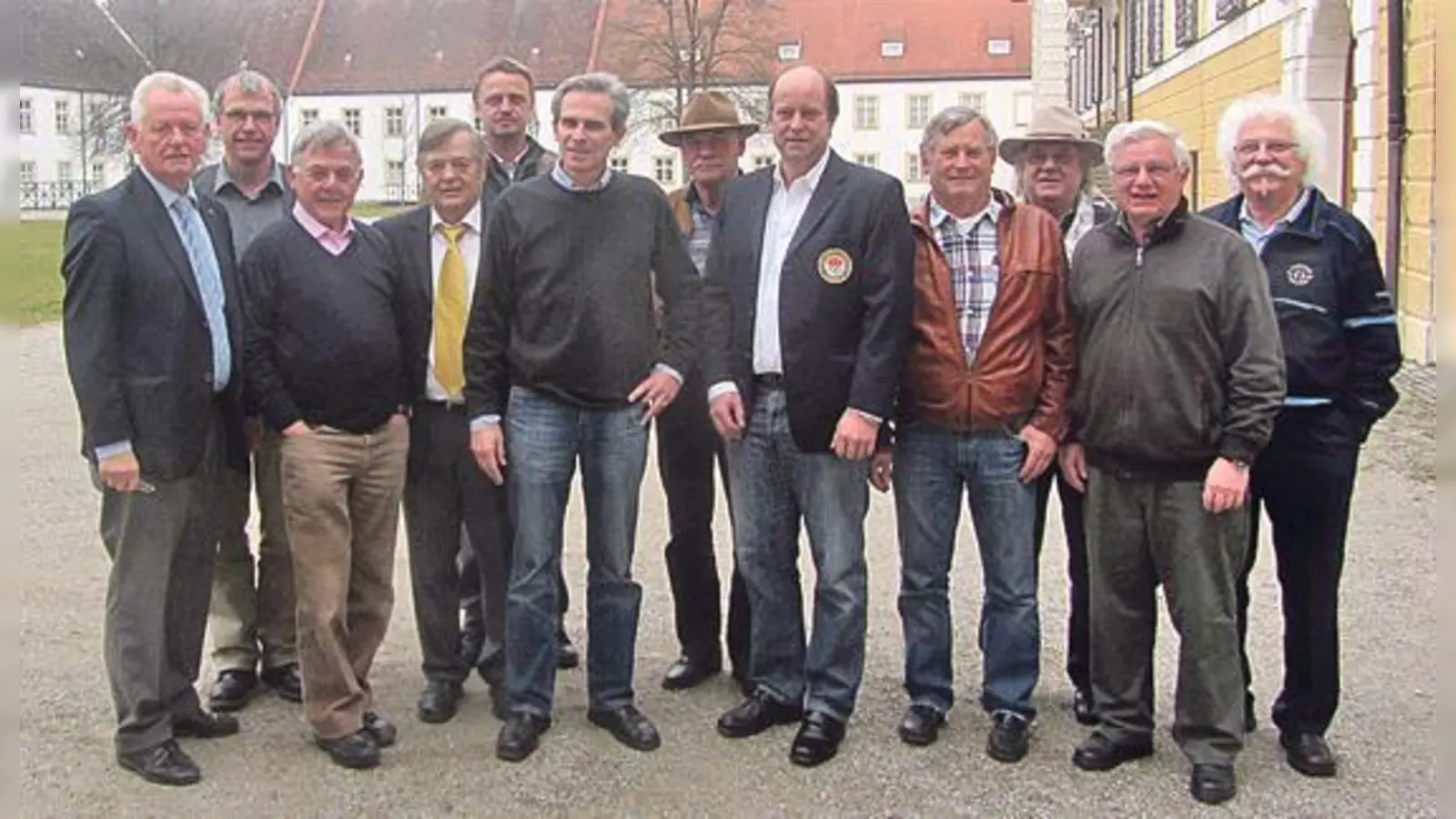 Auch die neue Vorstandschaft will weiter die Liebe zu Oldtimern pflegen.	 (Foto: VA)