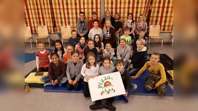 Als Dankeschön für die Feldkirchner Sternsinger gab es heuer einen Kinoabend mit viel Pizza.  (Foto: VA)