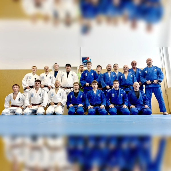 Hier präsentiert sich das Bundesligateam Grafing am zweiten Tag des Lehrgangs zur Vorbereitung auf die kommende Saison.  (Foto: KSV Bad Aibling e. V.)