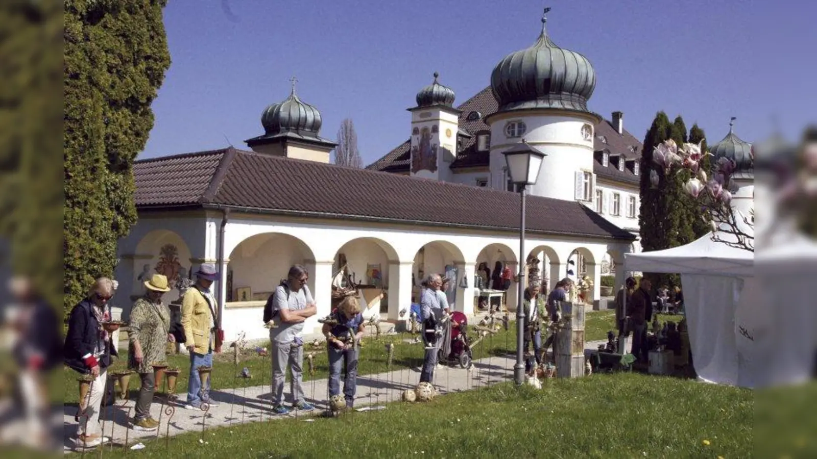85 Künstler und Kunsthandwerker stellen bei der Herbstausstellung auf Schloss Höhenried aus. (Foto: KreARTiv)