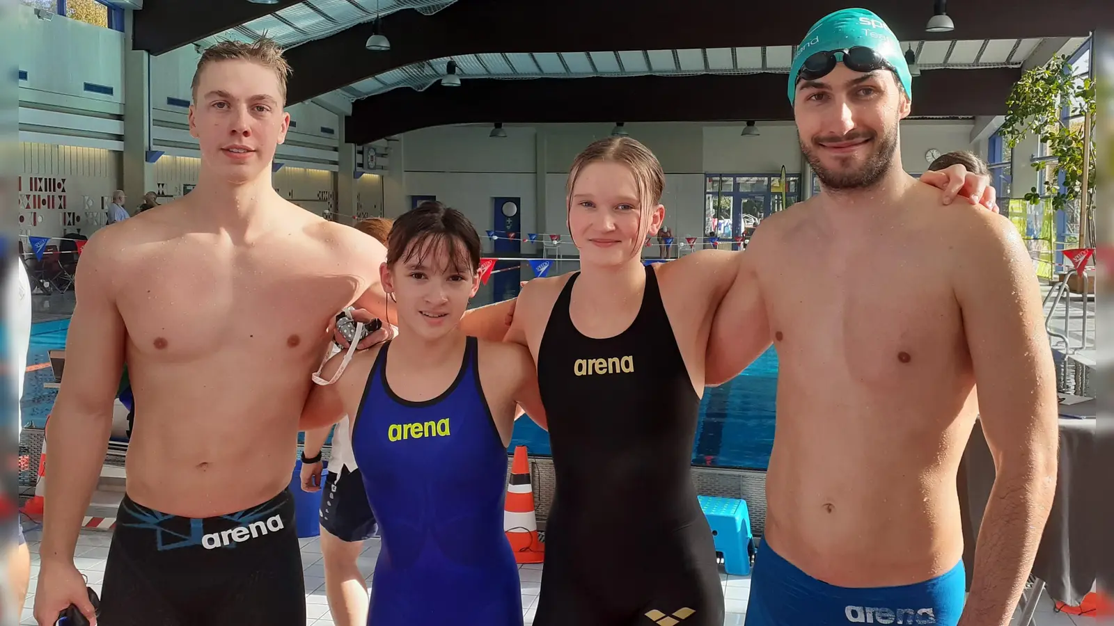 Sie holten sich den Sieg in der 4x50 Lagenstaffel mixed (von links): Sander Liebig, Lena Leeb, Lena Vidovic und Marco Simeth. (Foto: Verein)
