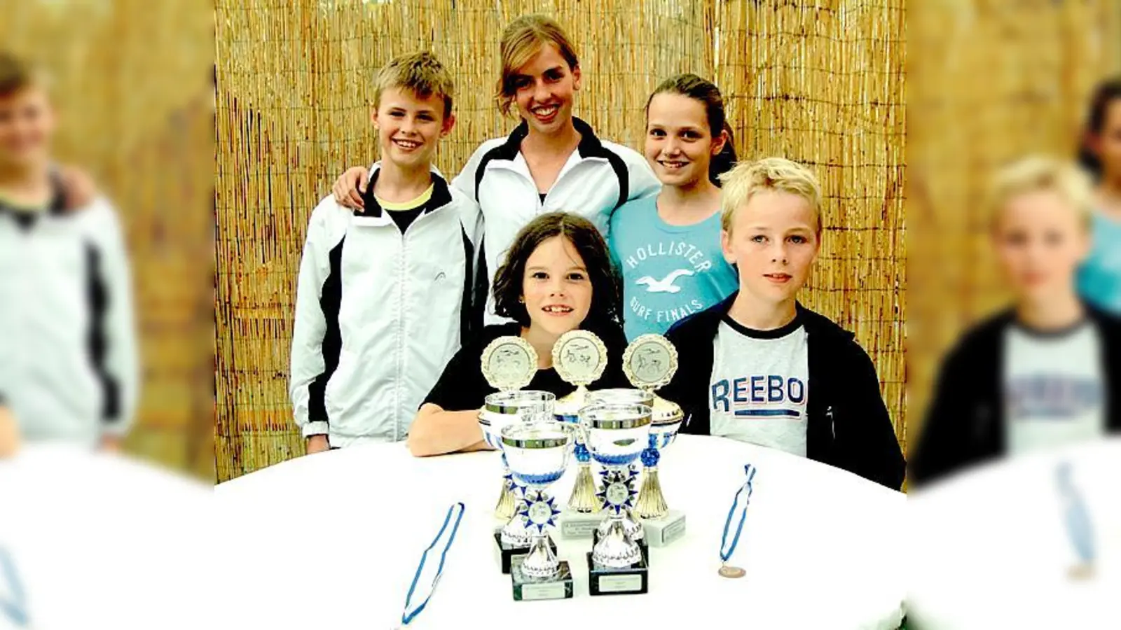 Glückliche Sieger: (hinten, v.l.)  Alex Webb, Rachel Webb und Miriam Lindner, (vorne v.l.) Marie Lindner und Adam Webb. 	 (Foto: privat)