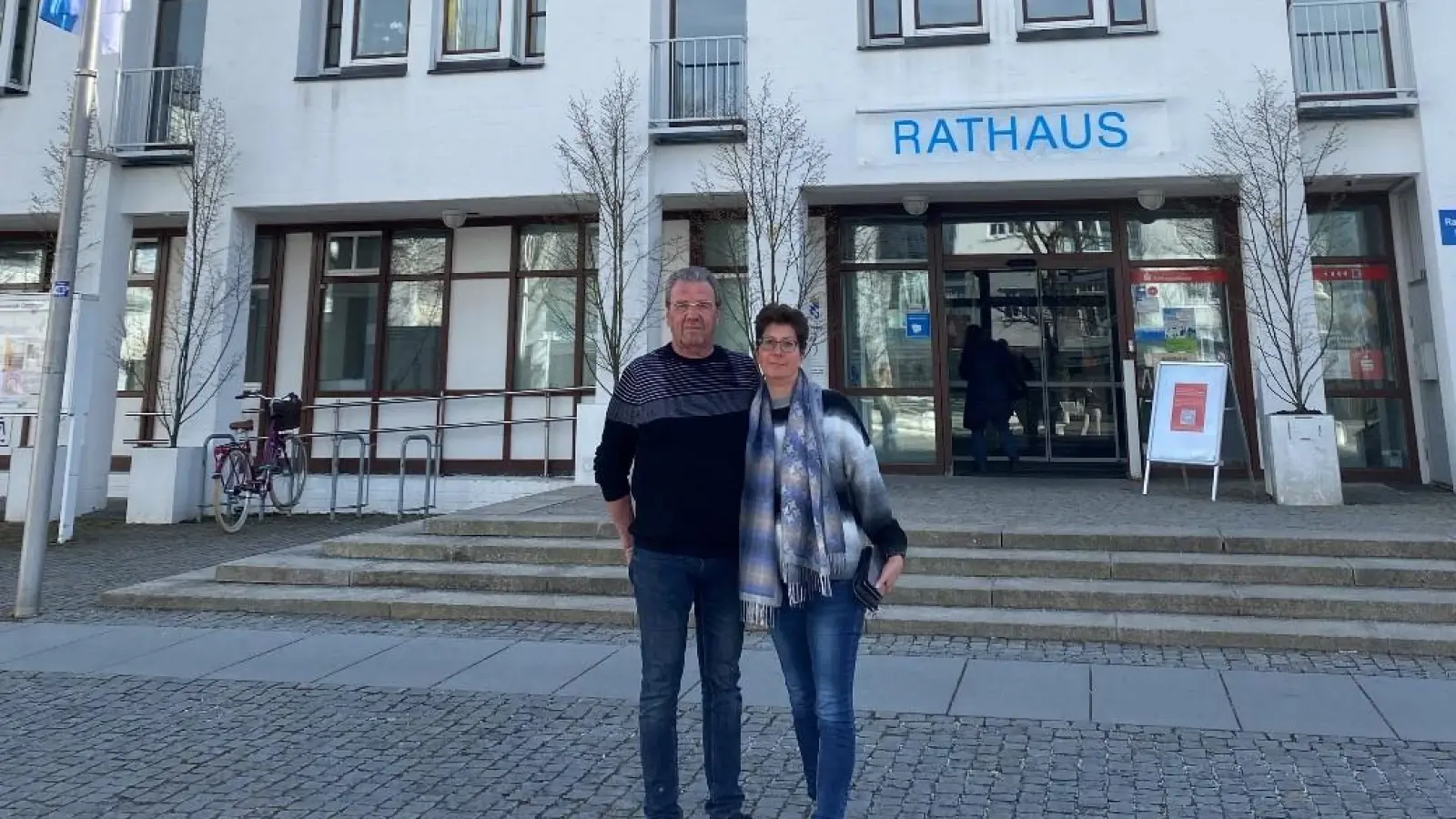 Jürgen und Katharina Wollmann hoffen auf viele Besucher bei ihrem tierisch tollen Fest am 14. April. (Foto: hw)