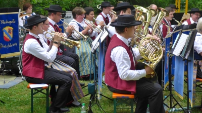 Die Blaskapelle Unterföhring lädt ein zur Sommerserenade. (Foto: M. Wolfertstetter)