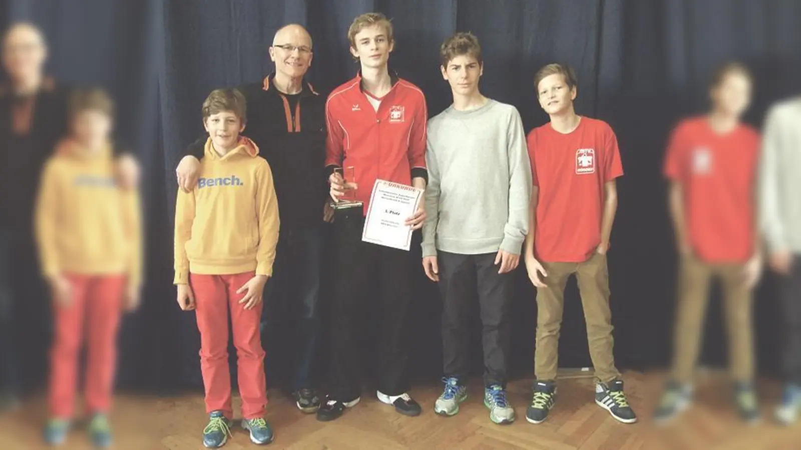 Die Turnierteilnehmer des MTV 1879 München mit Cheftrainer Artur Wojtyczka. Von links nach rechts: Florian Stadlbauer, Justus Olbrich (Gewinner der Bronzemedaille), Leonardo Ackermann und Jan Fritsche.	  (Foto: Verein)