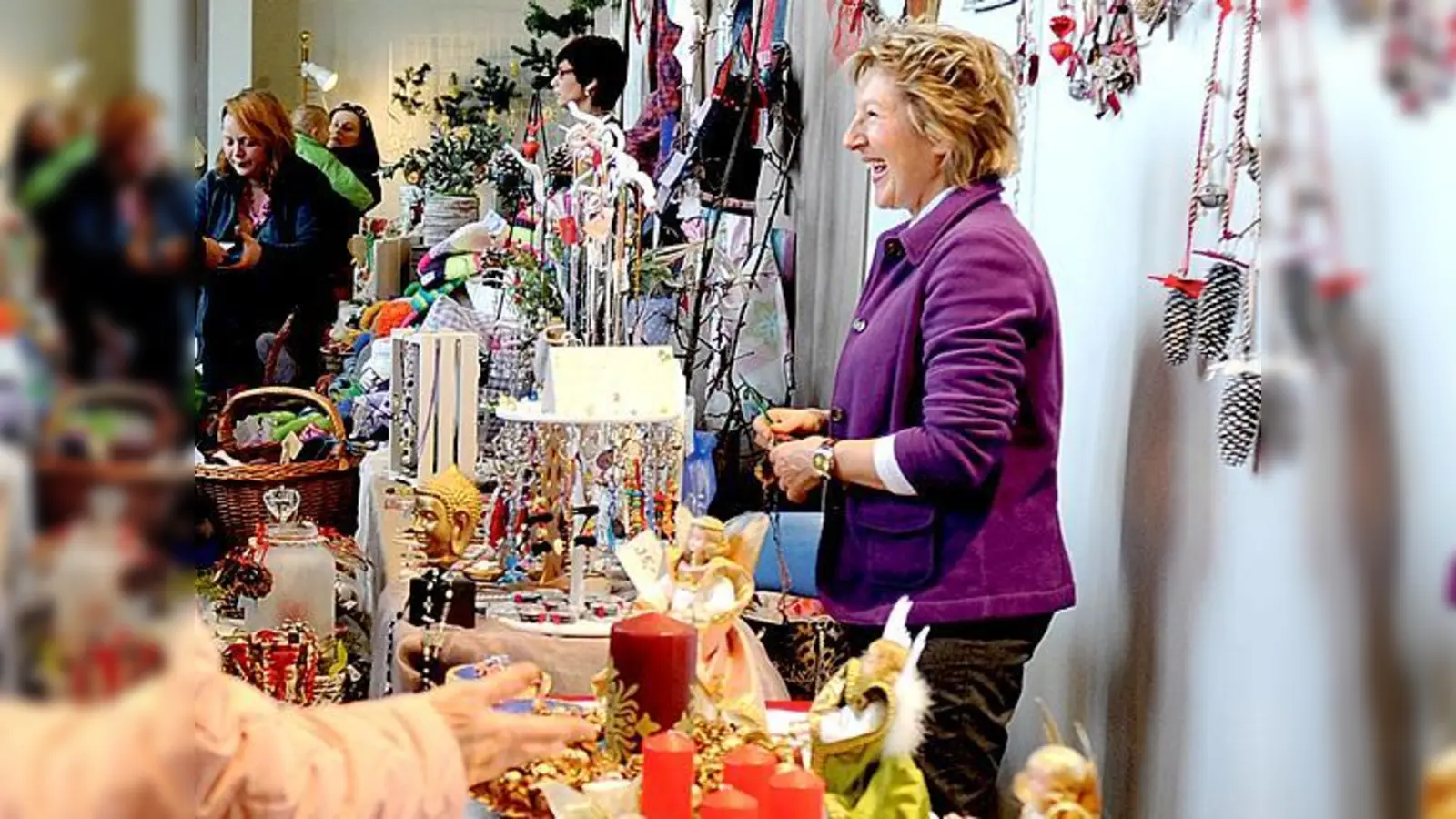 Nicht nur der Nikolaus kommt ins Truderinger Kulturzentrum, sondern auch viele Aussteller.	 (Fotos: VA)