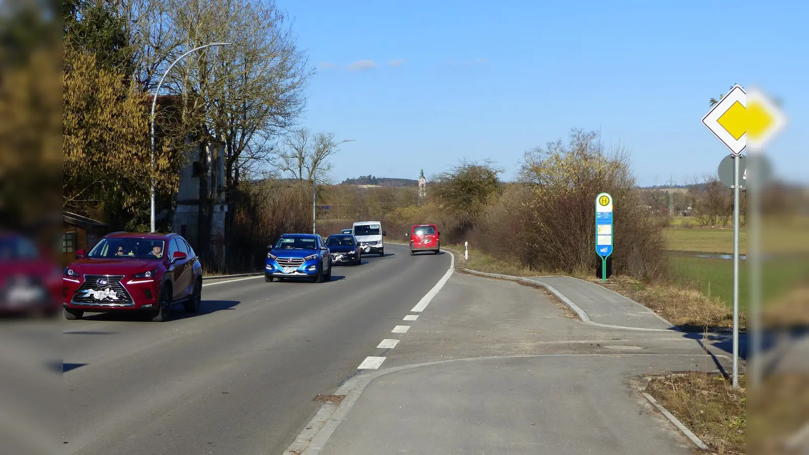 Abruptes Ende des Radweges in Erlau, Richtung Zolling. (Foto: ADFC Freising)