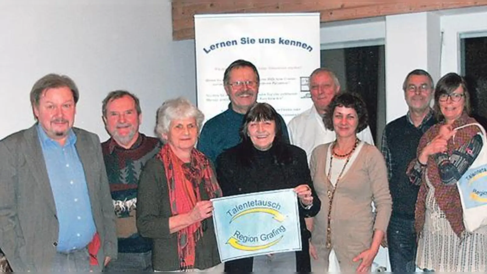 Das neu gewählte Leitungsteam des Talentetausch  Region Grafing (v. li.): Hans Teuchert, Erich Petzl, Marta Schraven, Ernst Heinze, Beate Gänsrich, Manfred Neumann, Patrizia Laaf, Wolfgang Gehrke und Lilian Kohlmann.	 (Foto: TTG)