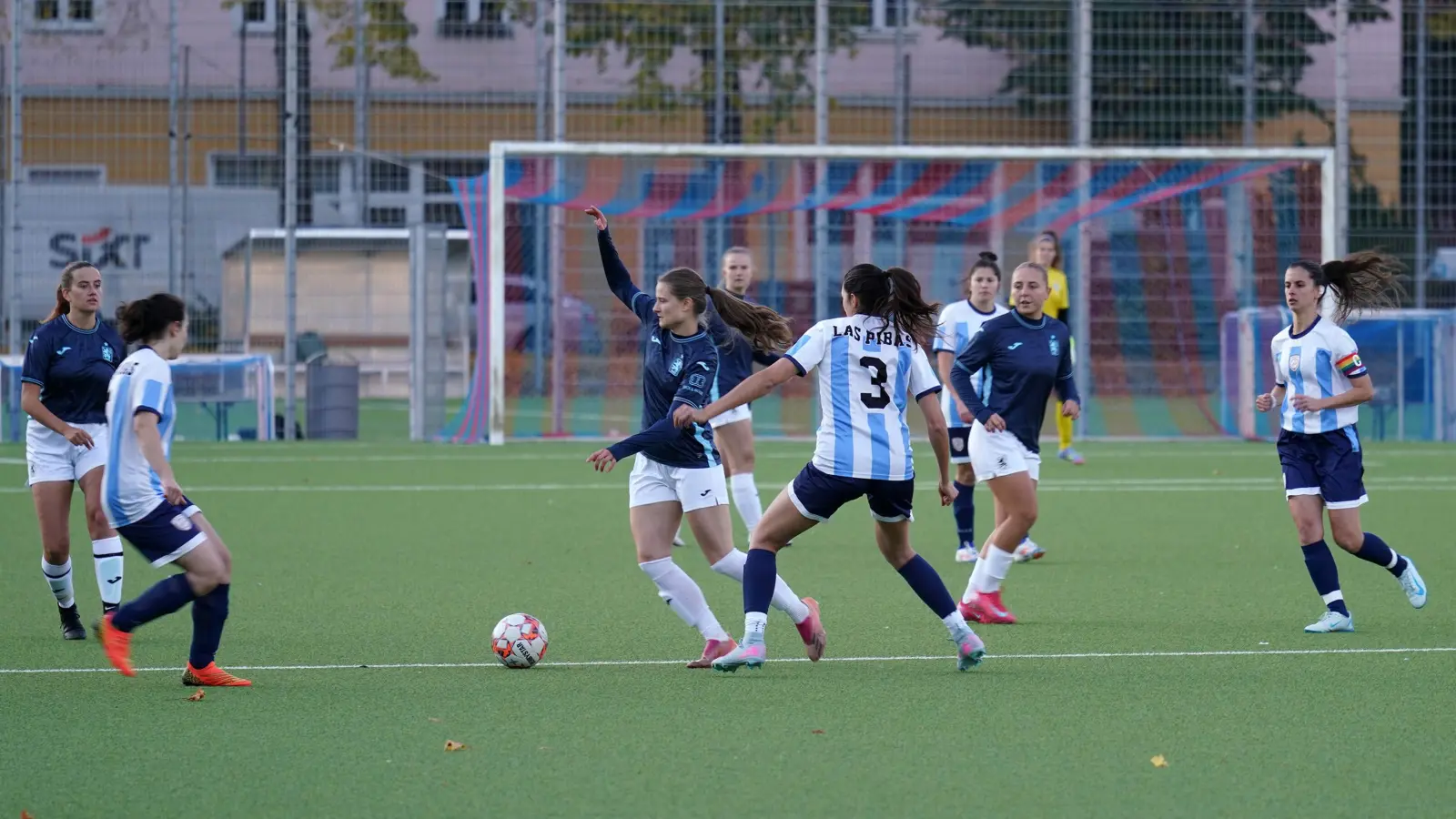 Torreich: Löwinnen gegen „Las Pibas“.  (Foto: J. Mentel)