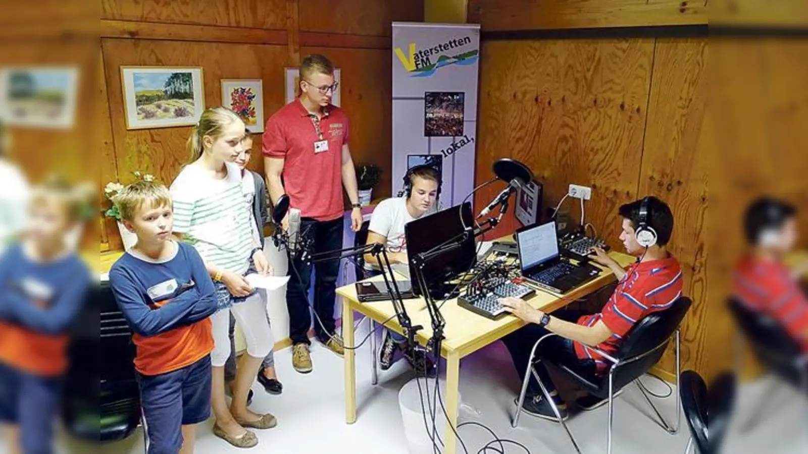 Achtung Aufnahme! Radioreporter bei VaterstettenFM im NBH- Sommerferienprogramm.		 (Foto: NBH)