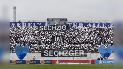 Beispiellose Treue: der Giesinger Anhang. (Foto: Anne Wild)