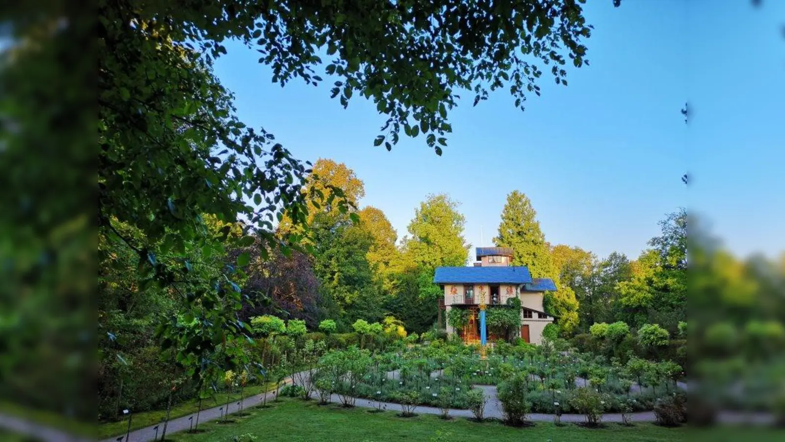 Eine Idylle: Das Casino auf der Roseninsel ist ein lohnenswertes Ausflugsziel. (Foto: Bayerische Schlösserverwaltung)