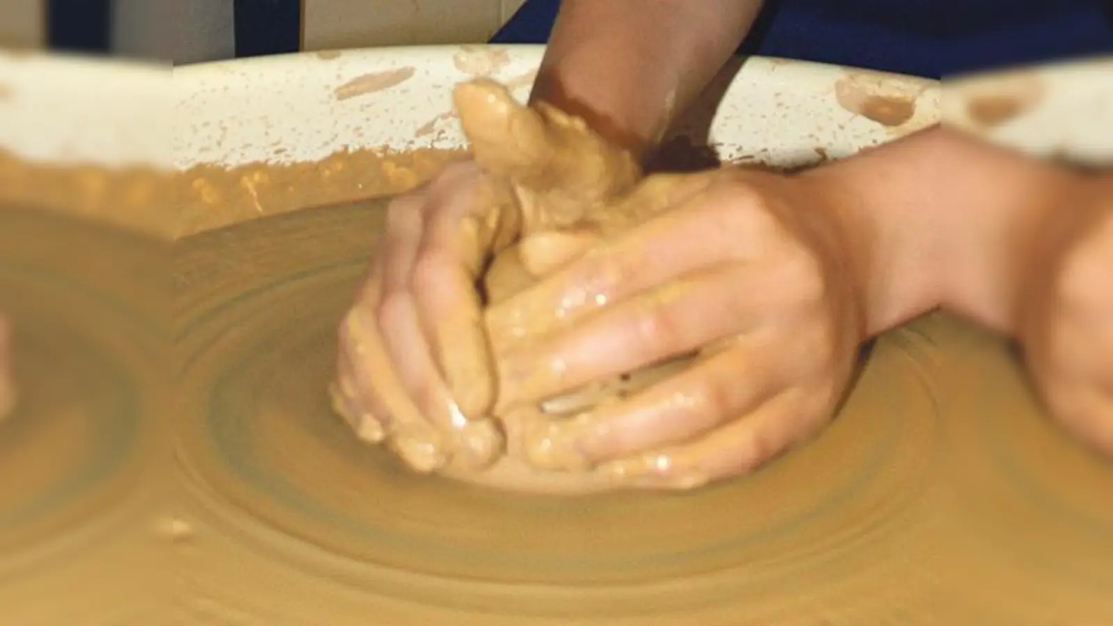 Töpferwerkstatt des Echo e.V. im Quax, Zentrum für Freizeit und kulturelle Bildung in der Helsinkistraße 100.	 (Foto: VA)