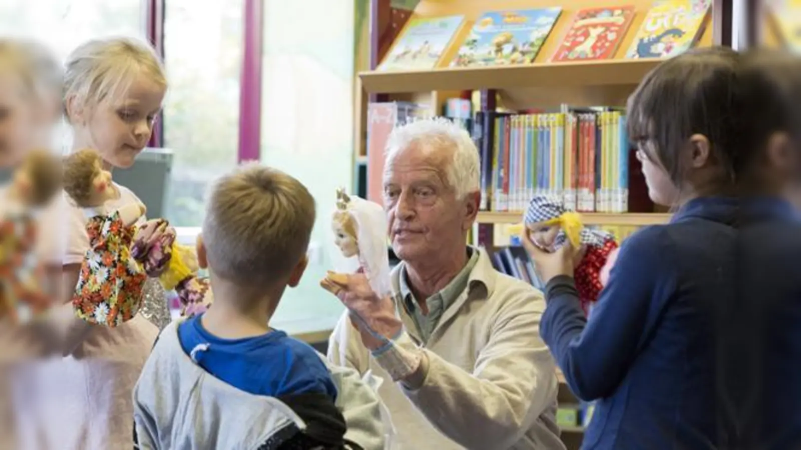 Die nächste Märchenstunde der Reihe „Hör zu - mach mit” steht in den Startlöchern. (Foto: VA)