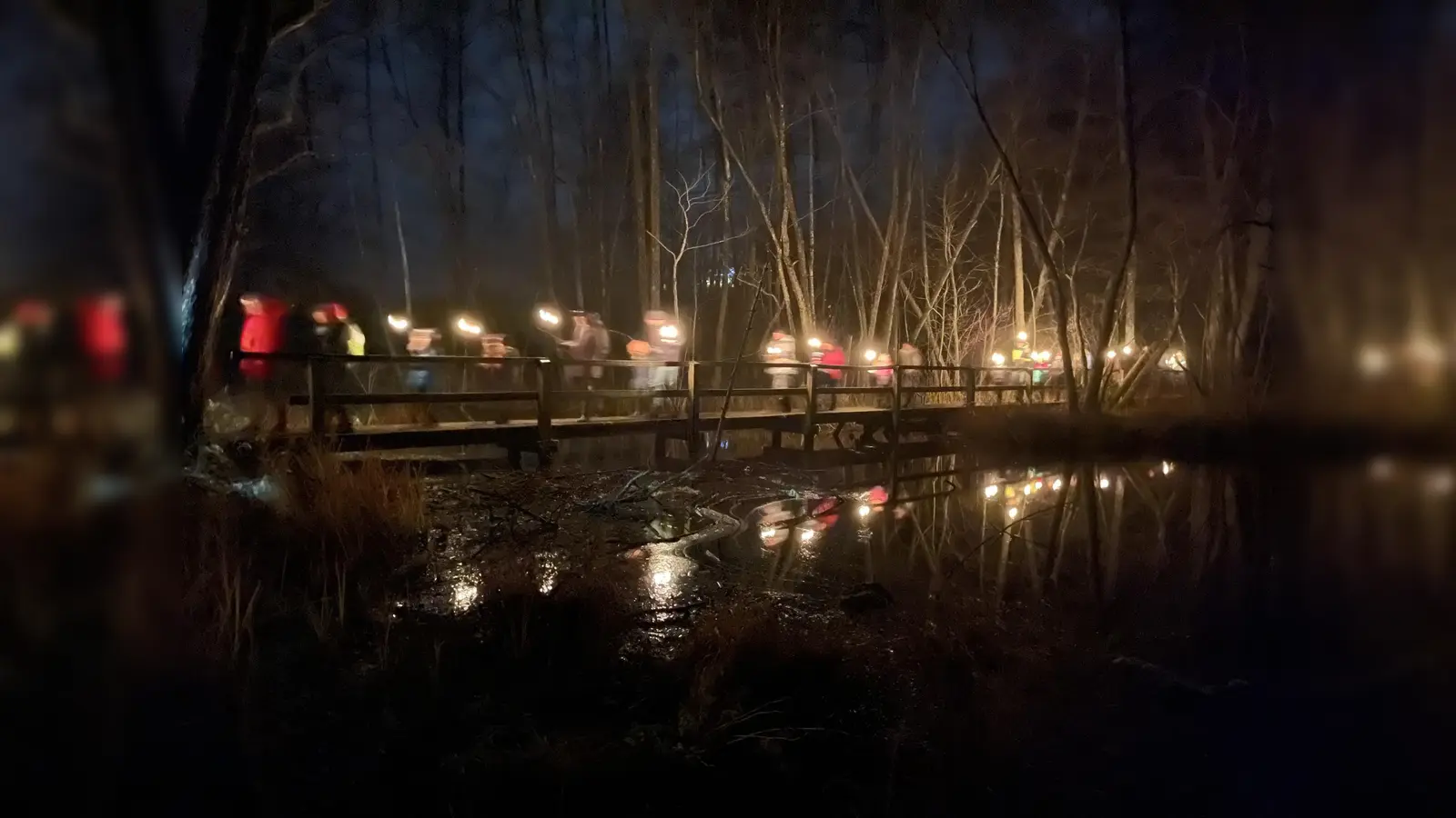 Zu einer stimmungsvollen Fackelwanderung lädt die Kolpingfamilie am 22. Dezember ein. (Foto: Manfred Kube)