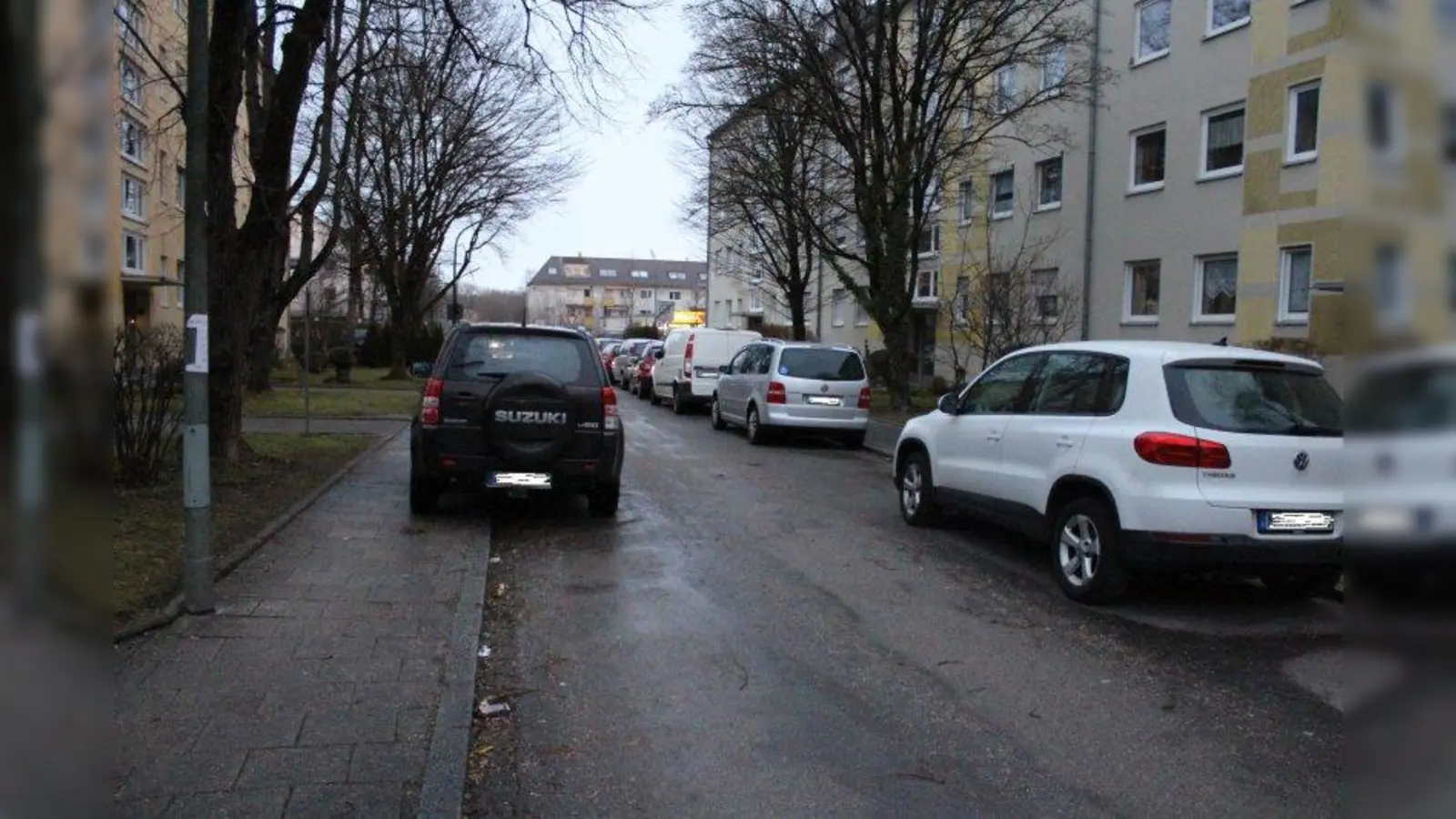 Parken verboten: In der Korbinian-Beer-Straße gibt es auch im Bereich zwischen der Manzo- und der Josef-Führer-Straße eine Halteverbot. (Foto: sb)