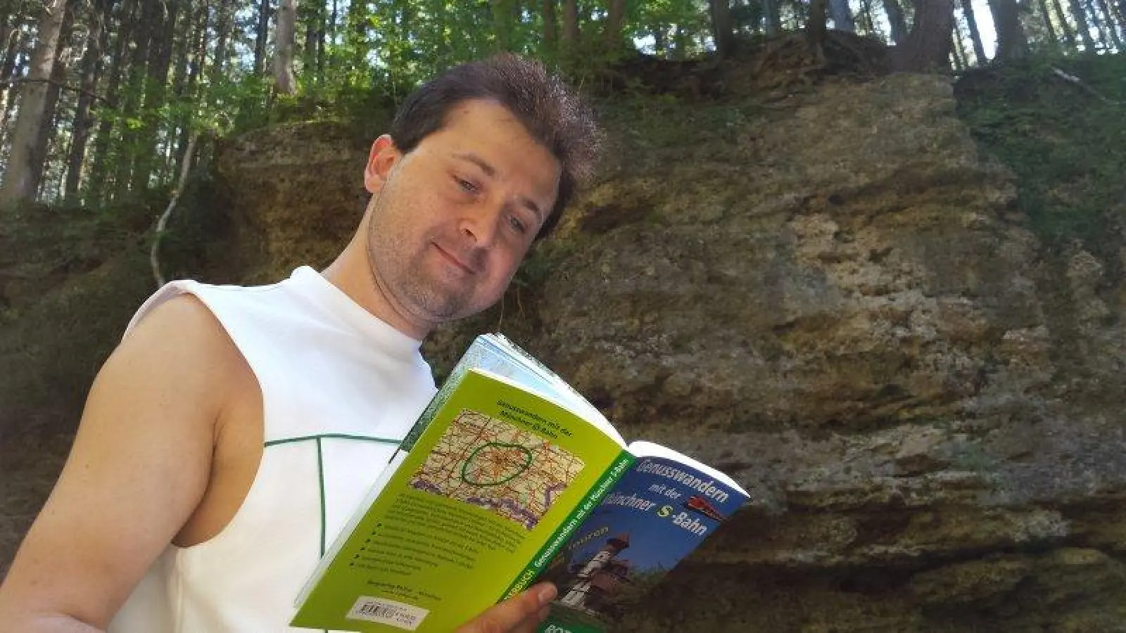 Empfehlenswertes Wanderbuch „Genusswandern mit der Münchner S-Bahn” von Eduard Soeffker (Bergverlag Rother, 16,90 Euro, SBN 978-3-7633-3133-8). (Foto: eis)