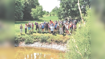 Knapp 150 Hektar umfasst die Golfanlage in Eichenried, die auch eine große Artenvielfalt vorweisen kann.          (Foto: ADFC)