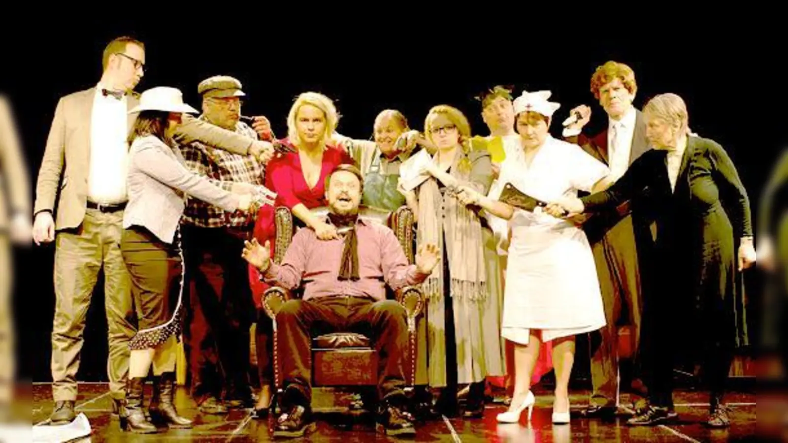 Lachen und Schrecken liegen nah beieinander: Die Kriminalkomödie »Schau nicht unters Rosenbeet« ist die 14. Produktion von »BayArt«. 	 (Foto: © Thomas Högg)