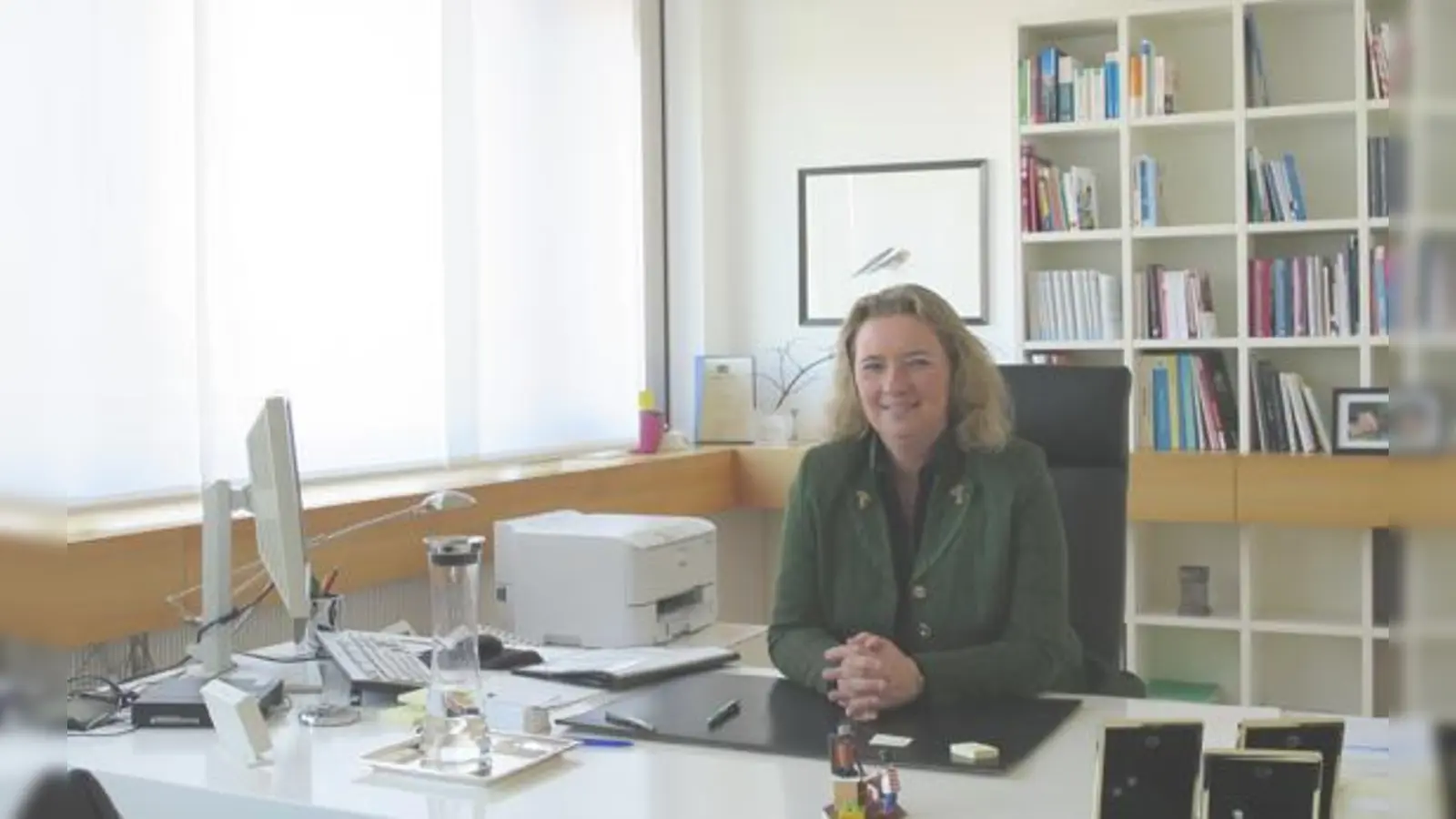 Die frisch vereidigte Familienministerin Kerstin Schreyer hat ihre ersten politischen Schritte bei der Jungen Union in Unterhaching getan. 	 (Foto: hw)