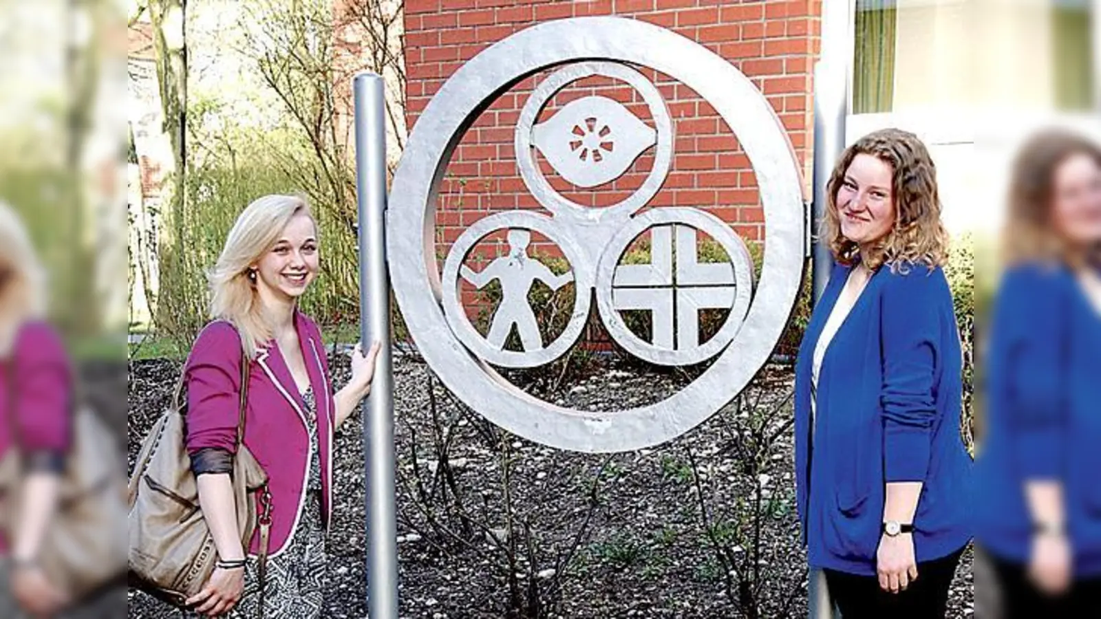 Marie-Theres Duin (links) und Esther Jaroschka spendeten für die SBZ.  	 (Foto: SBZ)