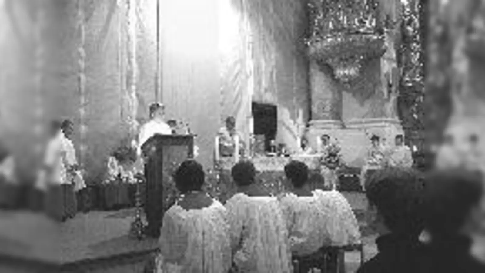Im eingerüsteten Kirchenraum fand das Patrozinium von St. Michael statt.	 (Foto: Reinhard Peters)