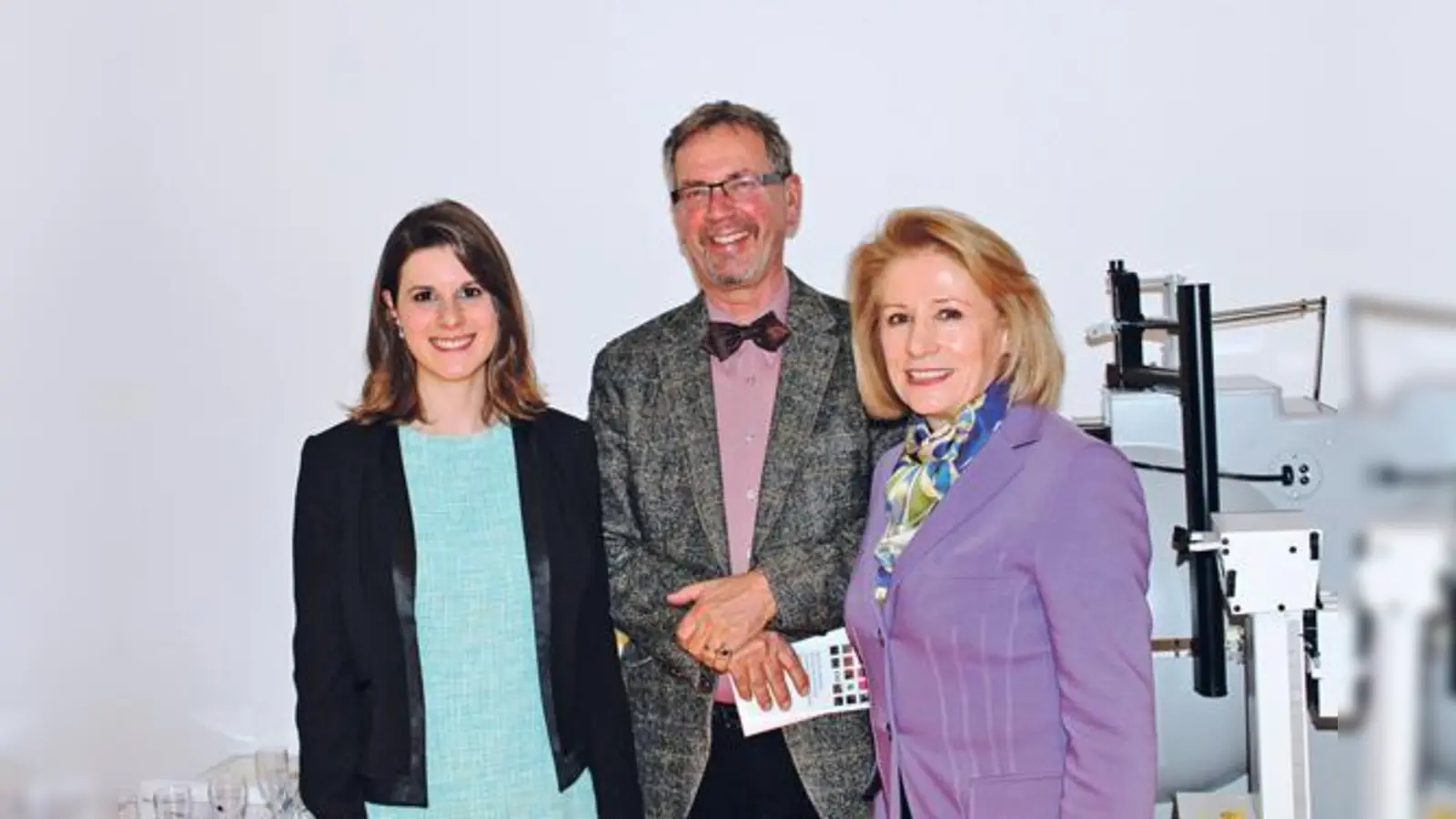 Dr. Lydia Unterberger (Leiterin der CVI-Beratungsstelle), Ministerialrat Erich Weigl vom Bayerischen Kultusministerium und SBZ-Direktorin Hildegard Mayr bei der Eröffnung der neuen Beratungsstelle in Unterschleißheim.	 (Foto: VA)