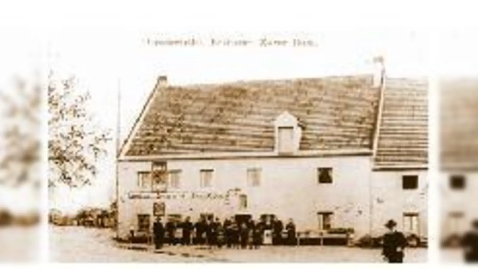 Der Alte Wirt um das Jahr 1900, als der Besitzer noch Xaver Bum war. Das Anwesen fiel 1911 einem Brand zum Opfer.	  (Foto: Geschichts-Sammlung Laturell/Mooseder)