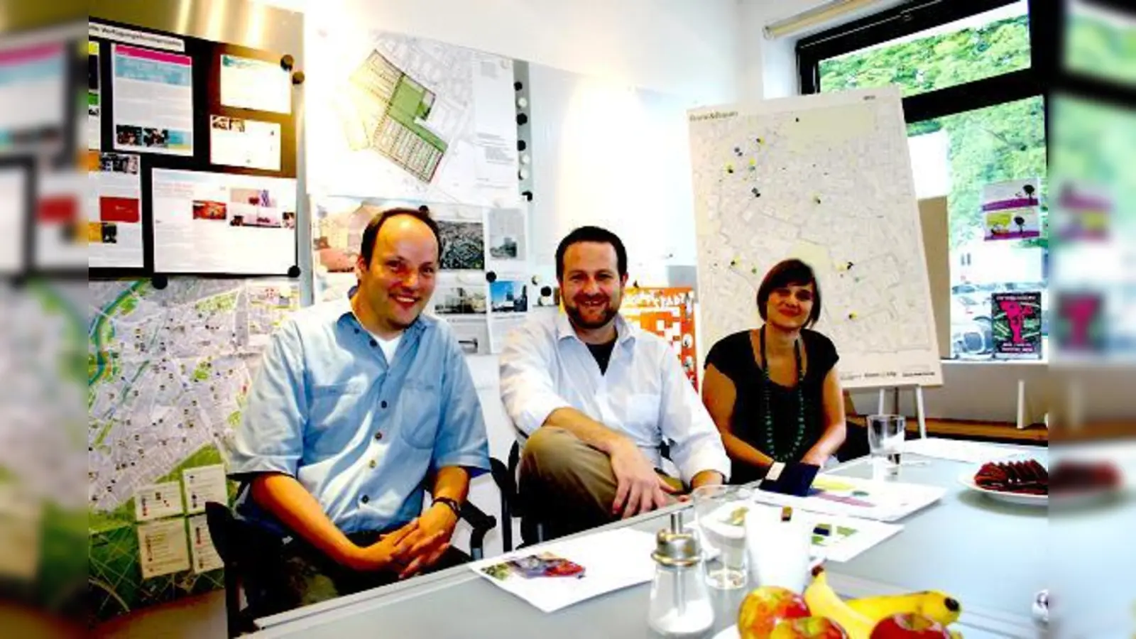 Ein starkes Team im Giesinger Quartiersmanagement mit Anna Canins, Christoph Heidenhain und Daniel Genée (v. re.). 	  (Foto: Harald Hettich)